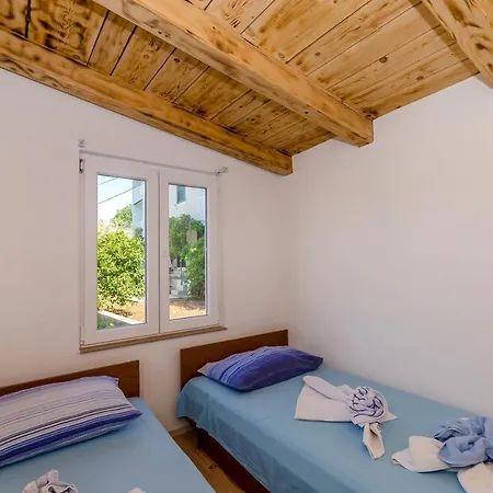 House Pelegrin Stomorska